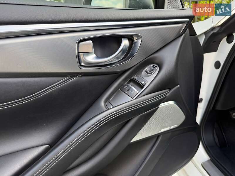 Купе Infiniti Q60 2016 в Хмельницькому