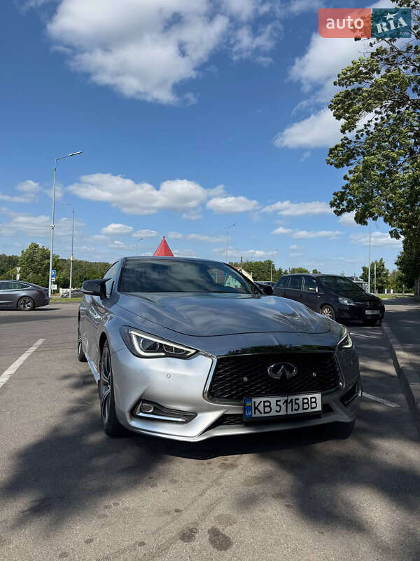 Купе Infiniti Q60 2016 в 