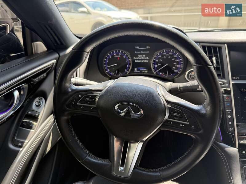 Купе Infiniti Q60 2016 в Киеве