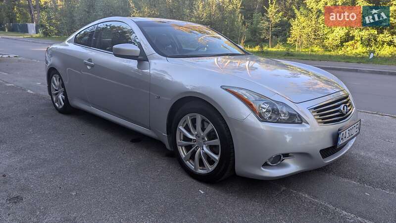 Купе Infiniti Q60 2013 в Киеве