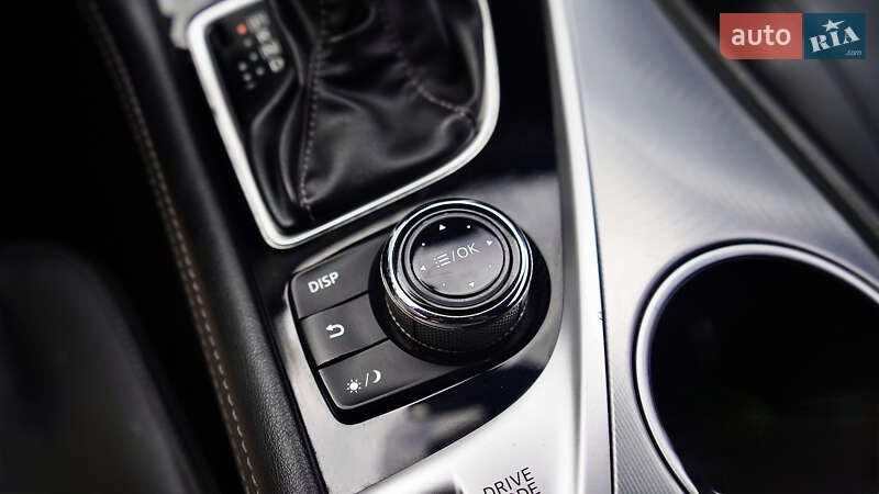 Купе Infiniti Q60 2017 в Львове фото 45 Купе Infiniti Q60 2017 в Львове