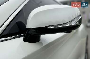 Купе Infiniti Q60 2017 в 