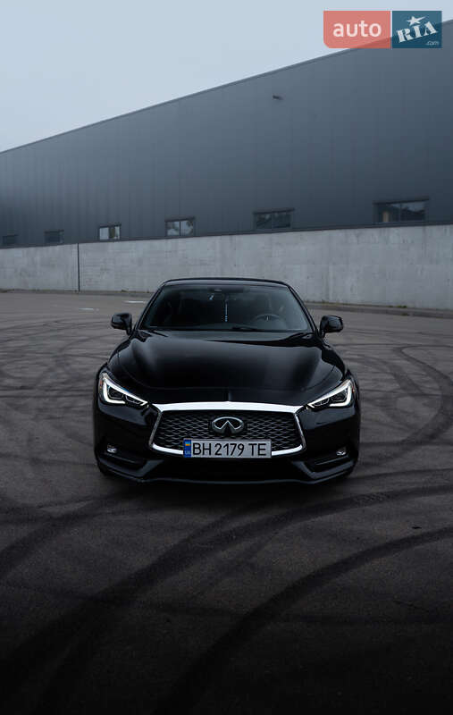 Купе Infiniti Q60 2016 в Києві фото 22 Купе Infiniti Q60 2016 в Києві