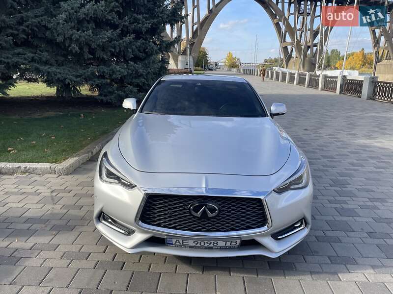 Купе Infiniti Q60 2019 в Дніпрі