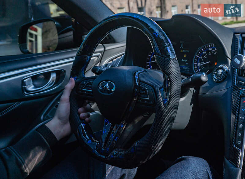 Купе Infiniti Q60 2017 в Киеве