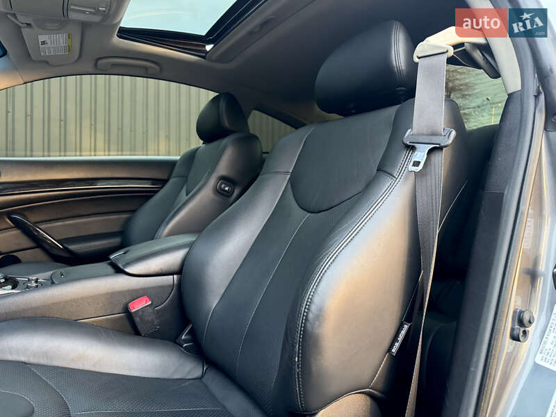 Купе Infiniti Q60 2015 в Виннице