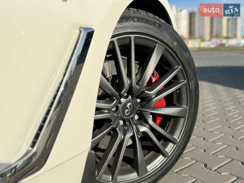 Купе Infiniti Q60 2017 в Киеве фото 17 Купе Infiniti Q60 2017 в Киеве