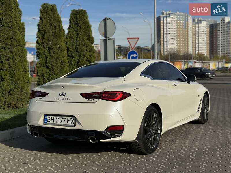 Купе Infiniti Q60 2017 в Киеве фото 22 Купе Infiniti Q60 2017 в Киеве