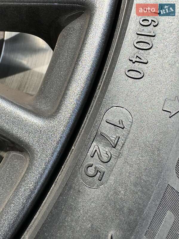 Купе Infiniti Q60 2017 в Киеве фото 47 Купе Infiniti Q60 2017 в Киеве