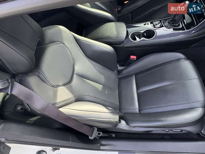 Купе Infiniti Q60 2017 в Киеве фото 86 Купе Infiniti Q60 2017 в Киеве