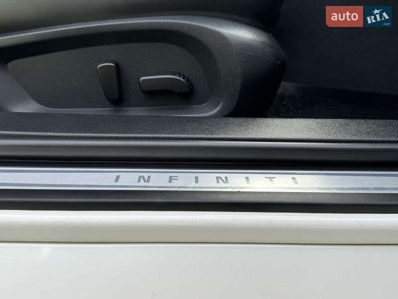 Купе Infiniti Q60 2017 в Киеве фото 100 Купе Infiniti Q60 2017 в Киеве