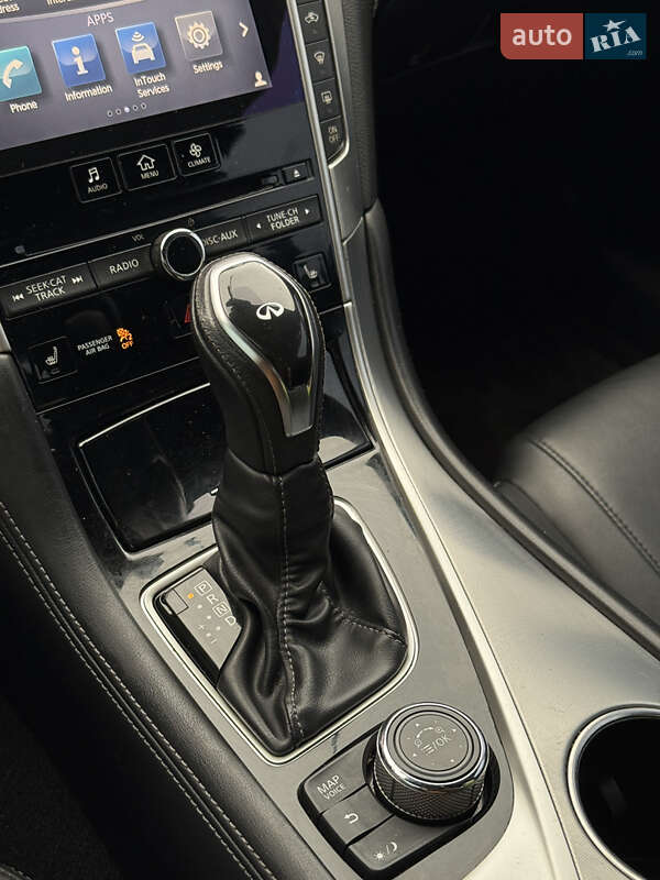 Купе Infiniti Q60 2016 в Новом Роздоле