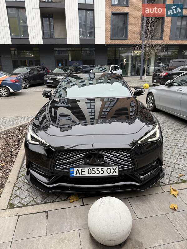 Купе Infiniti Q60 2019 в Киеве