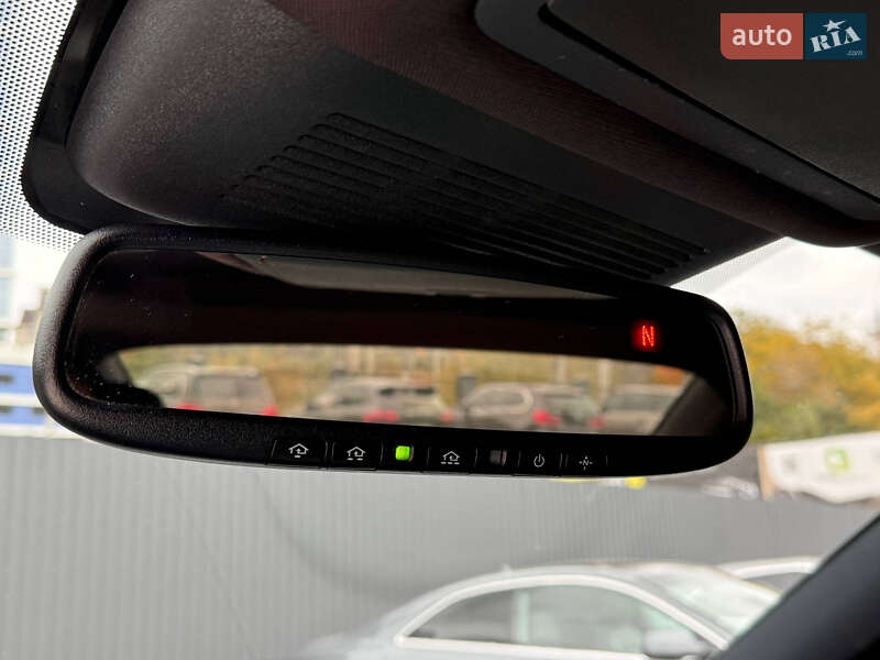 Купе Infiniti Q60 2019 в Киеве