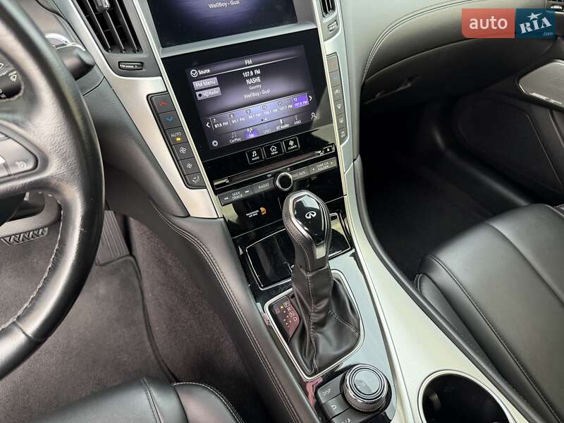 Купе Infiniti Q60 2020 в Киеве