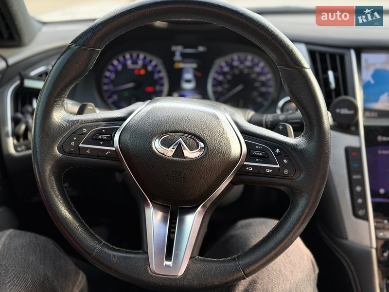 Купе Infiniti Q60 2016 в Днепре