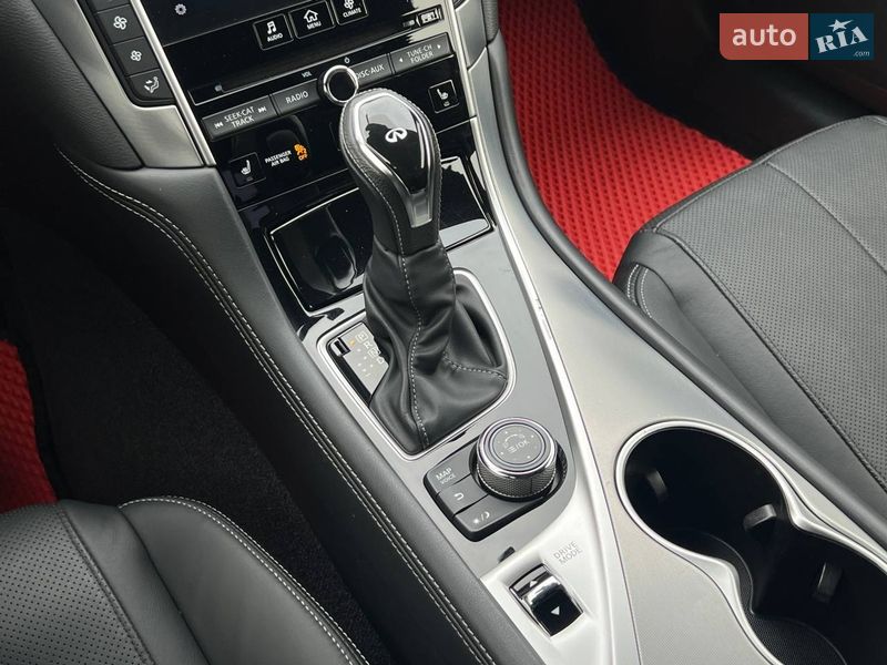 Купе Infiniti Q60 2018 в Киеве