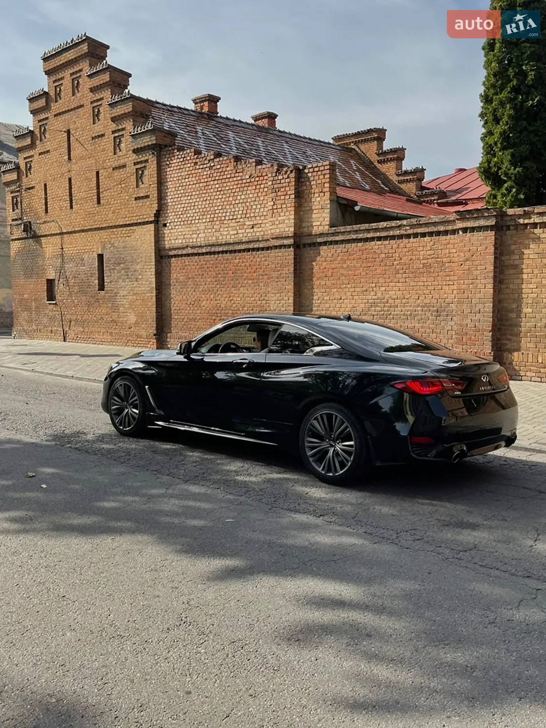 2017 Infiniti Q60 - мініатюра 2
