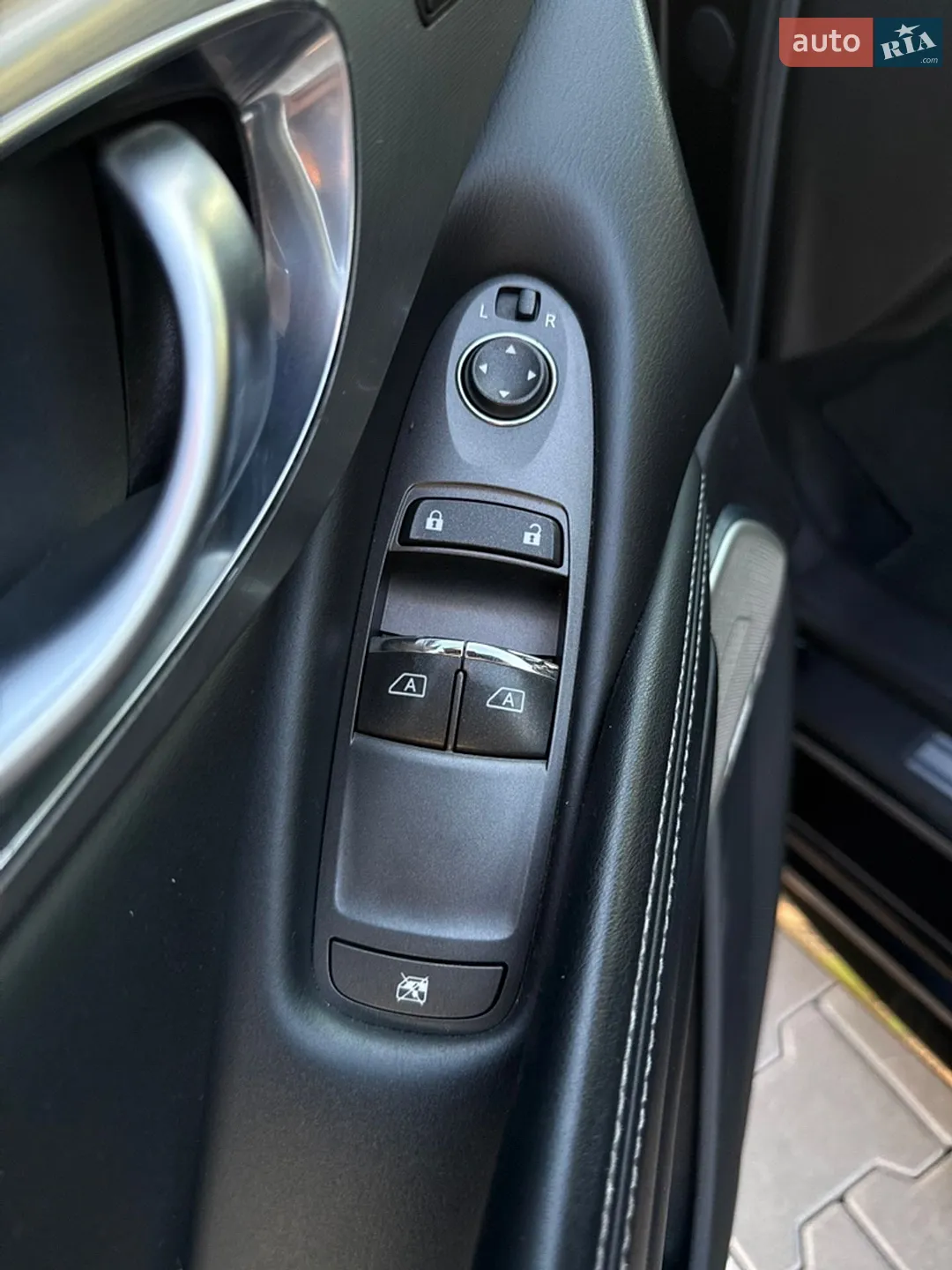 2016 Infiniti Q60 - мініатюра 36