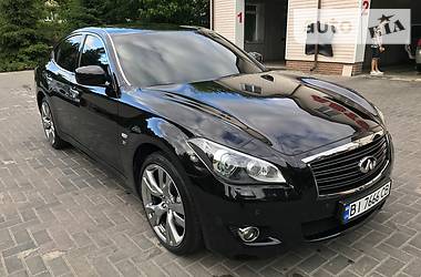 Седан Infiniti Q70 2014 в Кременчуге