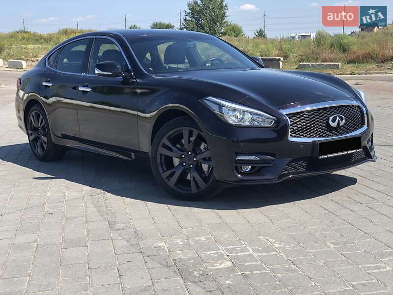 Седан Infiniti Q70 2014 в Львове