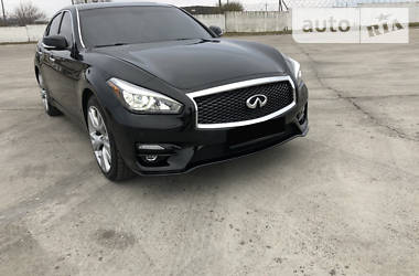 Седан Infiniti Q70 2015 в Николаеве