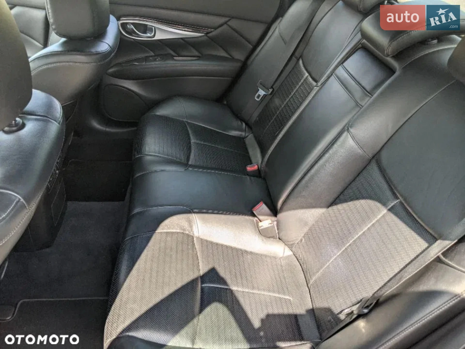2015 Infiniti Q70 - мініатюра 28