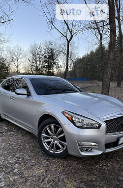 Седан Infiniti Q70 2015 в Кропивницькому