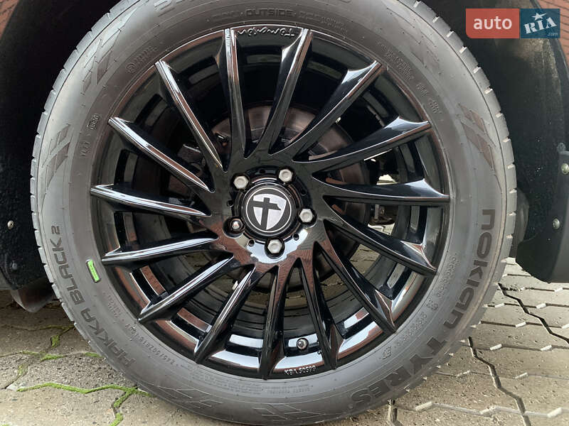 Седан Infiniti Q70 2016 в Новомосковске фото 6 Седан Infiniti Q70 2016 в Новомосковске