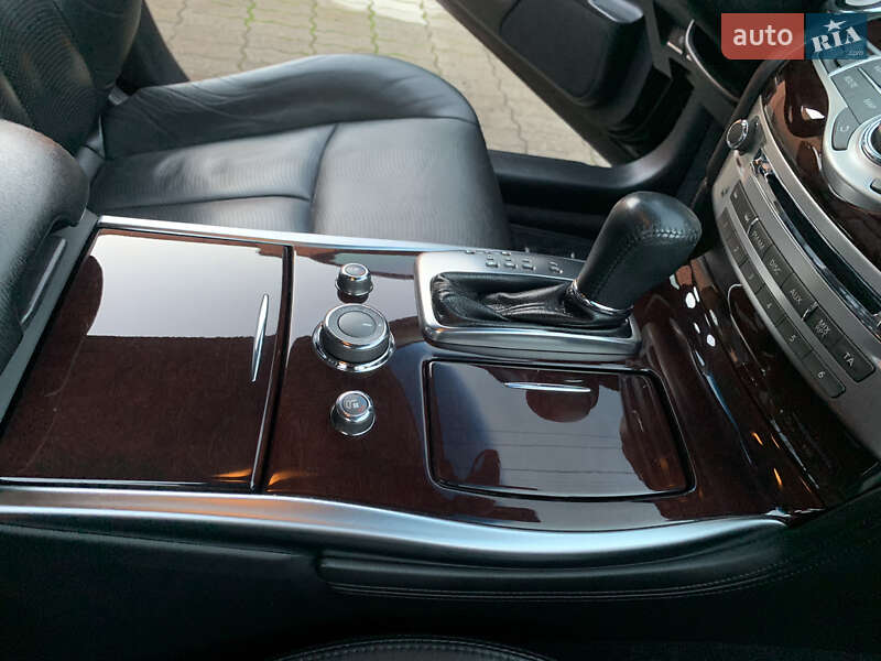 Седан Infiniti Q70 2016 в Новомосковске фото 18 Седан Infiniti Q70 2016 в Новомосковске