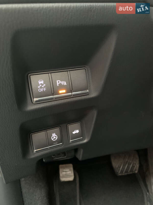 Седан Infiniti Q70 2016 в Новомосковске фото 31 Седан Infiniti Q70 2016 в Новомосковске