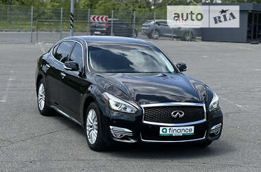 Седан Infiniti Q70 2014 в Киеве