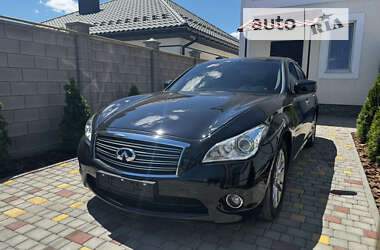 Седан Infiniti Q70 2013 в Одессе