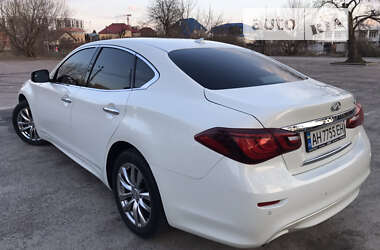 Седан Infiniti Q70 2016 в Києві