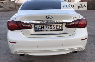 Седан Infiniti Q70 2016 в Києві