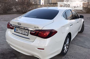 Седан Infiniti Q70 2016 в Києві