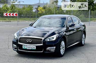 Седан Infiniti Q70 2014 в Киеве