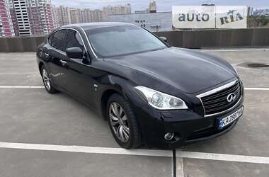 Седан Infiniti Q70 2013 в Киеве