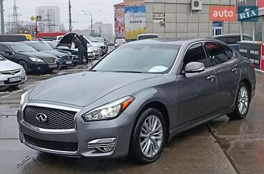 Седан Infiniti Q70 2017 в Харкові