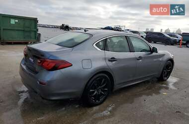 Седан Infiniti Q70 2017 в Виннице