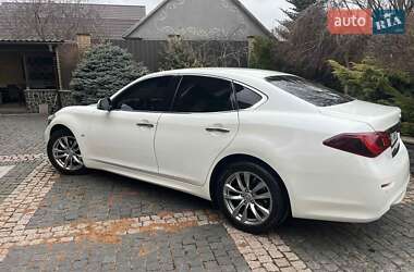 Седан Infiniti Q70 2016 в Білій Церкві