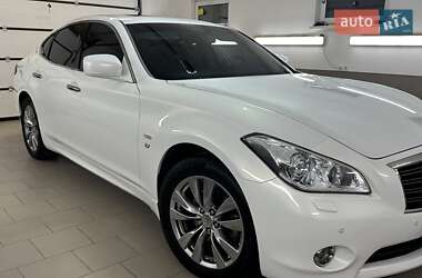 Седан Infiniti Q70 2013 в Виннице