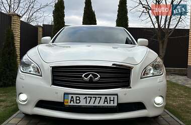 Седан Infiniti Q70 2013 в Виннице