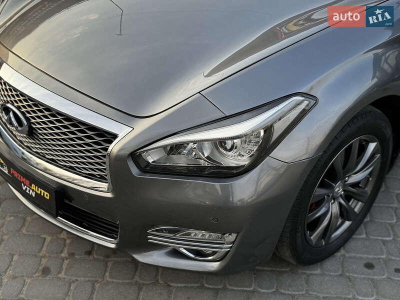 Седан Infiniti Q70 2015 в Виннице