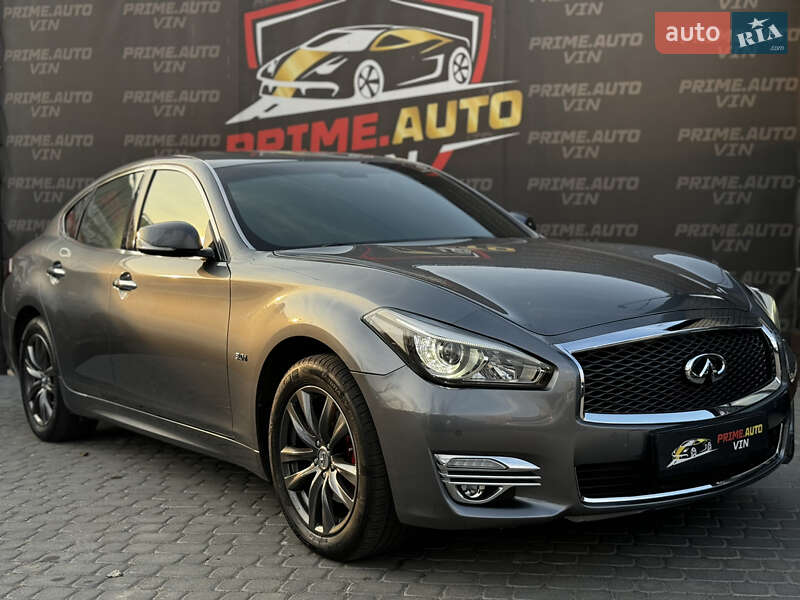 Седан Infiniti Q70 2015 в Виннице