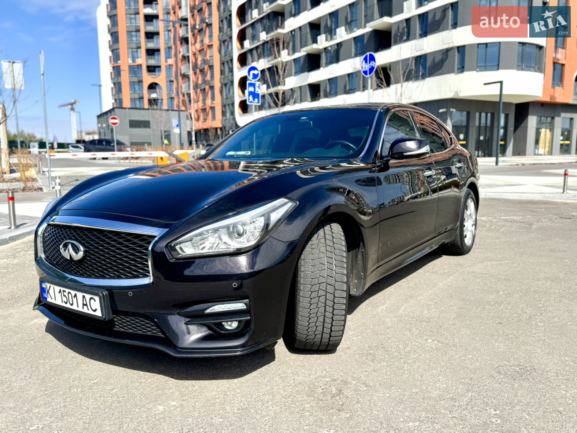 2016 Infiniti Q70 - мініатюра 2