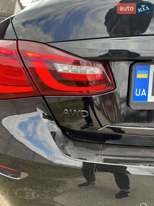 Седан Infiniti Q70 2015 в Харкові