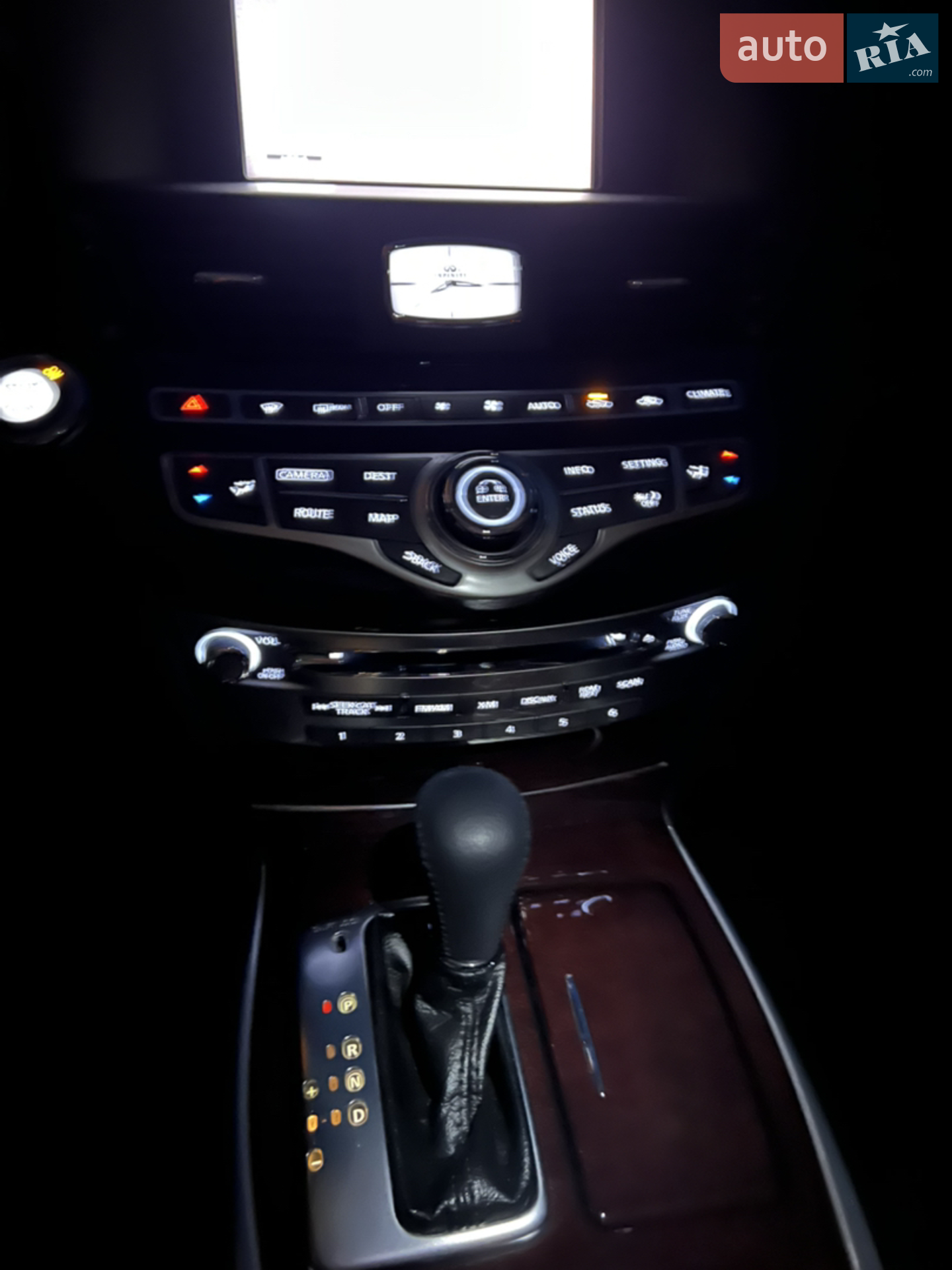 2015 Infiniti Q70 - мініатюра 33