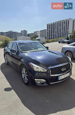 Седан Infiniti Q70 2016 в Києві