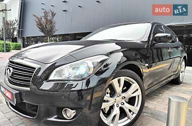 Седан Infiniti Q70 2014 в Киеве
